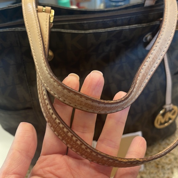 Michael Kors bag, authentic, bought at Belk for $198 pre-tax. Great condition. - Picture 5 of 14